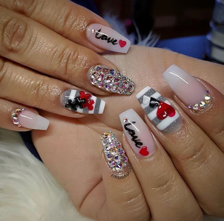 Dramatic Valentine Nail Art