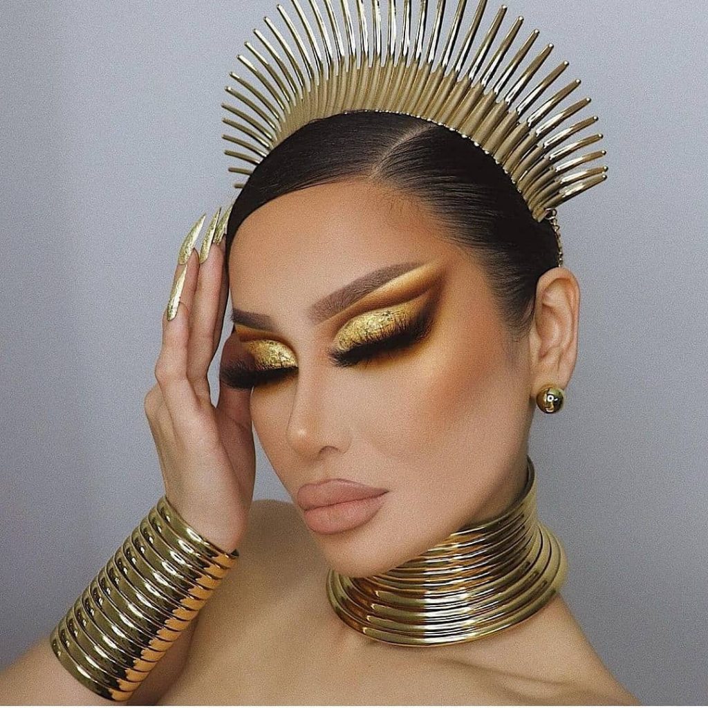 Stunning Gold Look