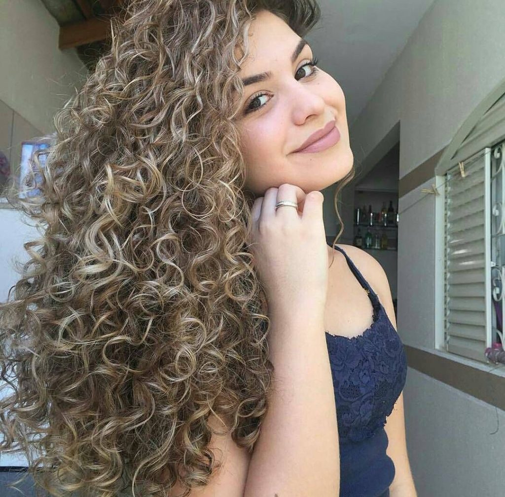 Spiral perm / Pinterest.