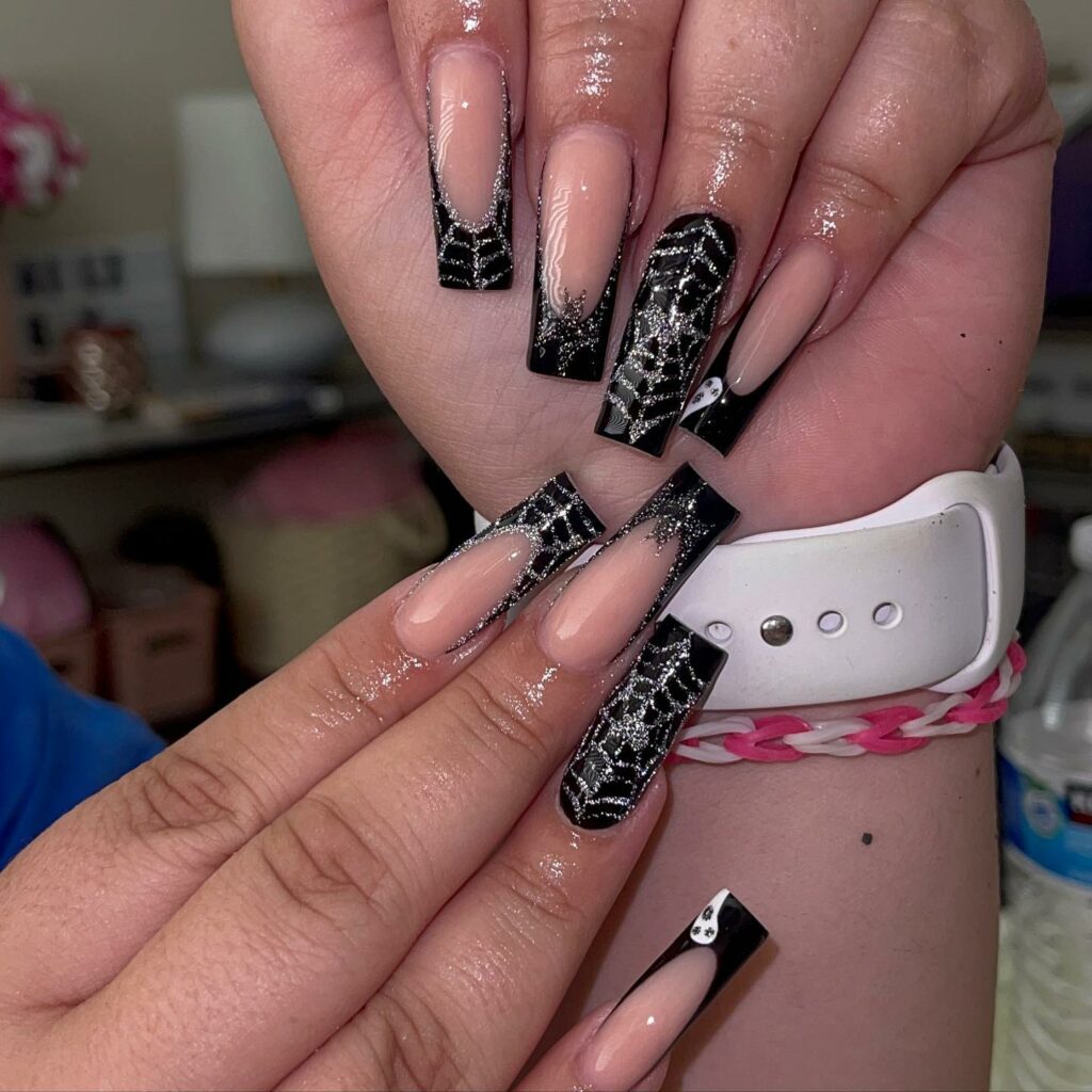Black-spooky-coffin-nails