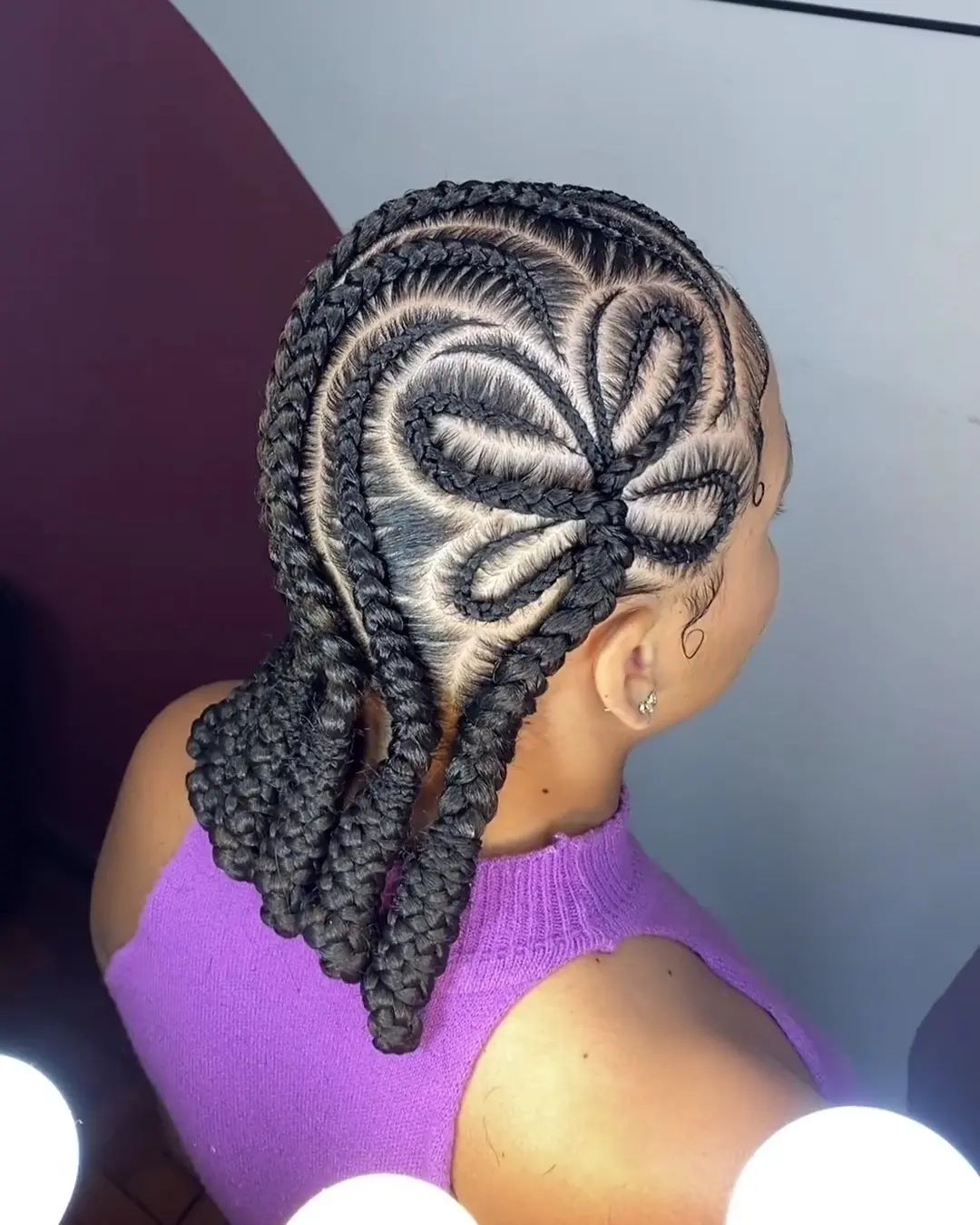 Feed In Braids With Knots