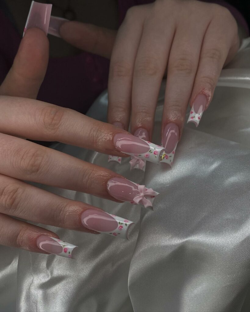 French Tips Coquette Nails